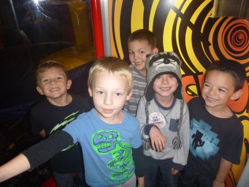 20161203153323-VQ2EXQSWTPYJJ6BM-P1130218